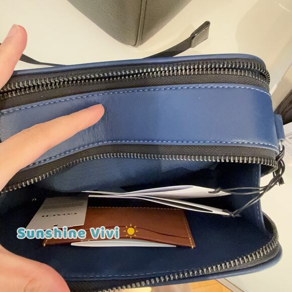 NWT Coach Wyatt Crossbody Bag CBG14 Denim/Deep Blue Smooth calf leather - Picture 2 of 9